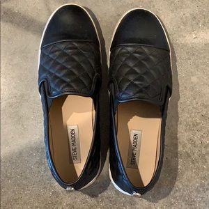 Steve Madden slip ons